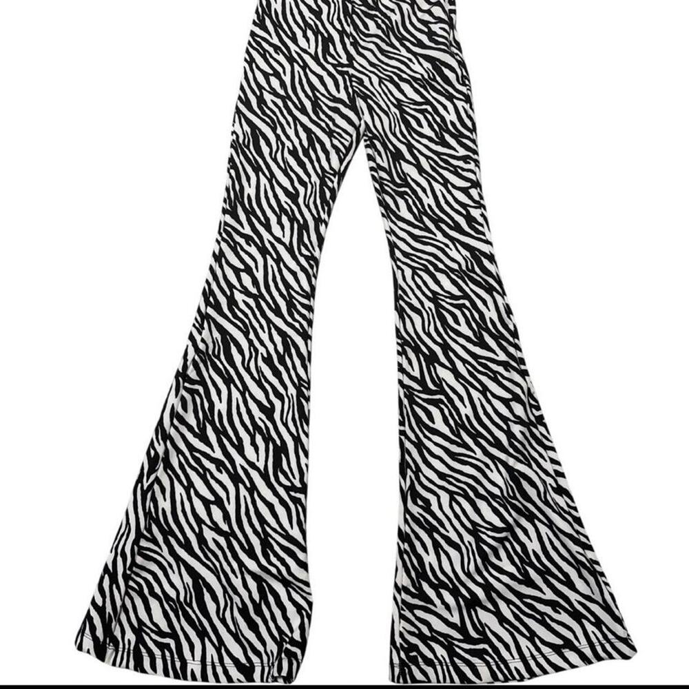 Black and white zebra print